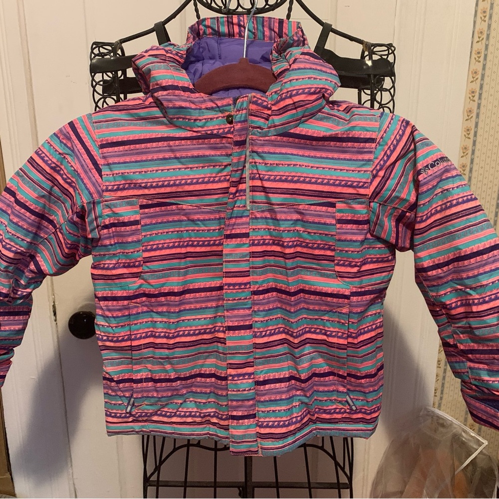 Girls Size 4 Columbia Winter Hooded Jacket!!